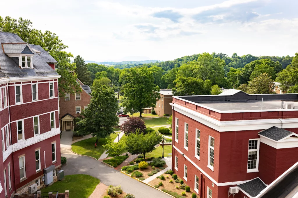 Southern Virginia University campus in the summer.